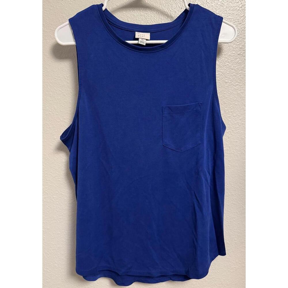Women’s Tank Top. Size XL